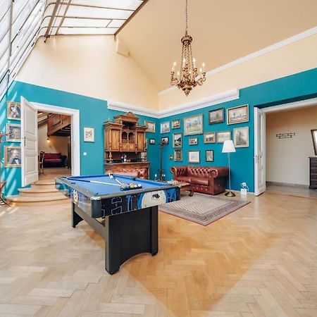 Magnificent Historical Penthouse In The Heart Of Prague Lägenhet Exteriör bild