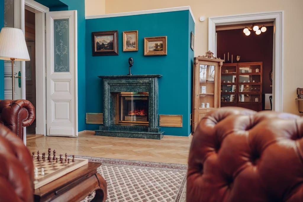 Magnificent Historical Penthouse In The Heart Of Prague Lägenhet Exteriör bild
