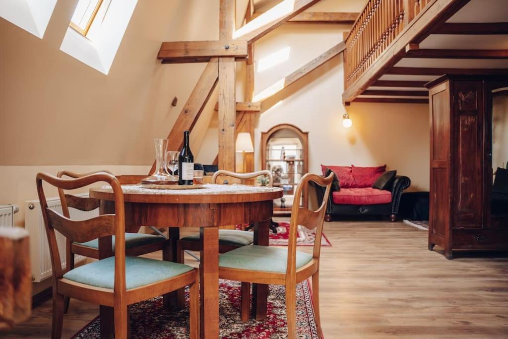 Magnificent Historical Penthouse In The Heart Of Prague Lägenhet Exteriör bild