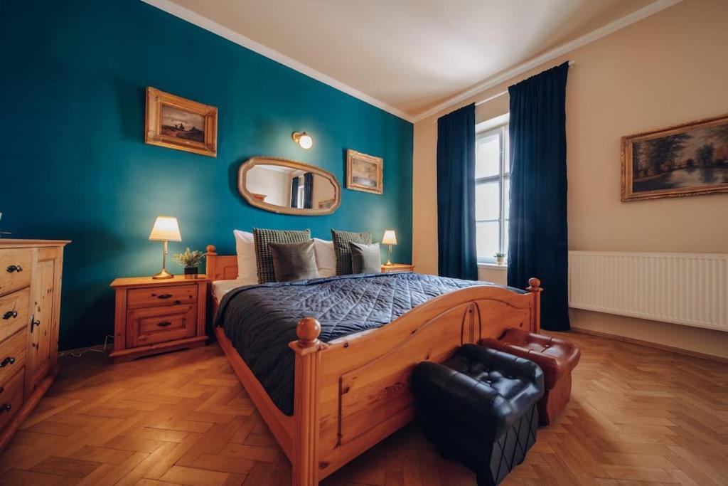 Magnificent Historical Penthouse In The Heart Of Prague Lägenhet Exteriör bild