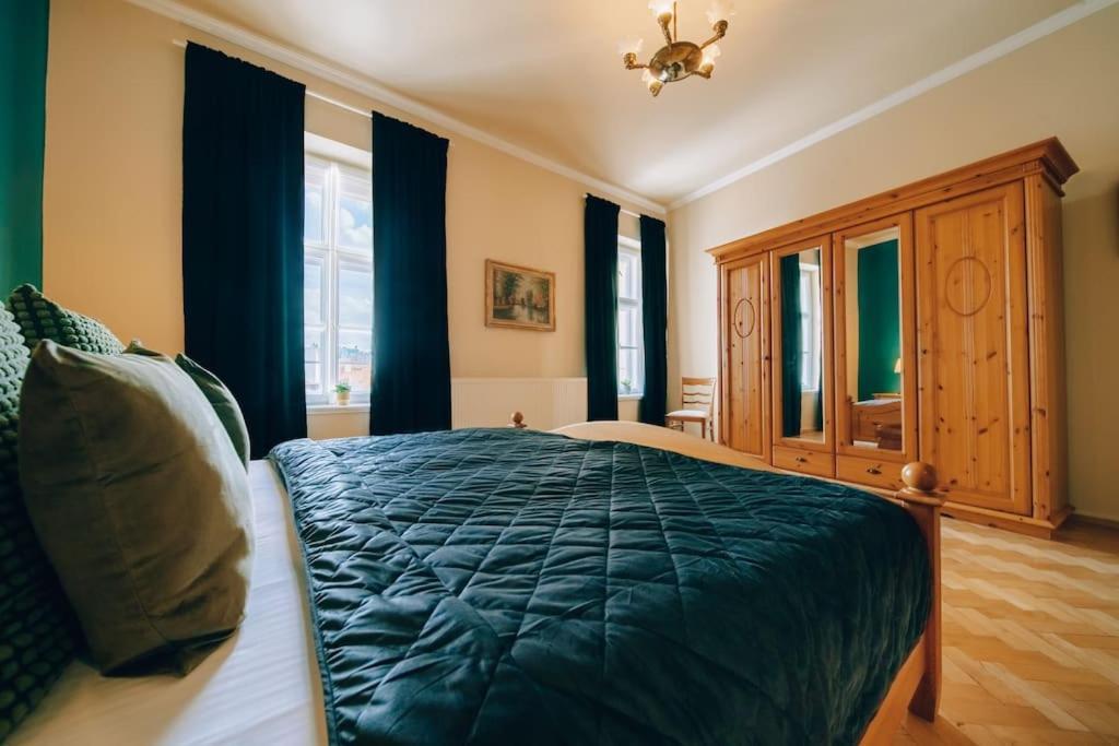 Magnificent Historical Penthouse In The Heart Of Prague Lägenhet Exteriör bild